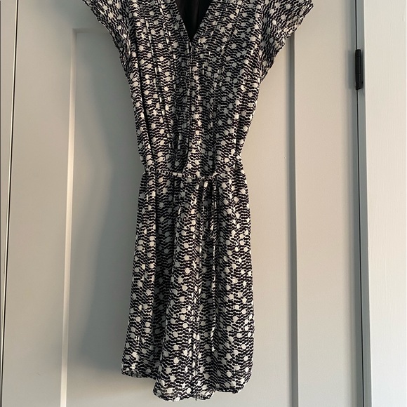 H&M dress - Picture 4 of 4